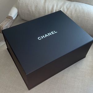 CHANEL Gift Box and Ribbon